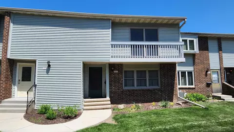 222 Grand Canyon Dr, Madison, WI 53705