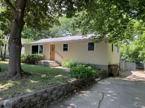 410 Hilldale Ct, Madison, WI 53705