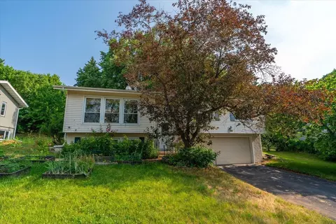 2706 Waltham Rd, Madison, WI 53711