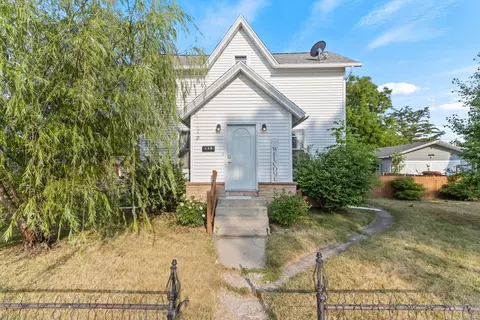130 Pauquette St, Portage, WI 53901