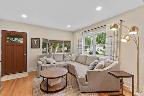 504 Grove St, Beaver Dam, WI 53916