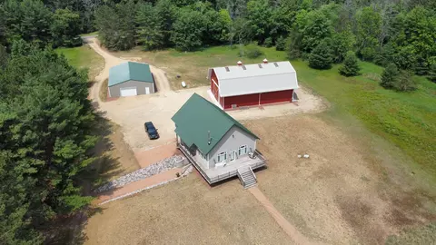 2270 10th Ave, Adams, WI 53910