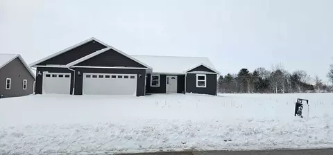 343 Village Ln, Ripon, WI 54971