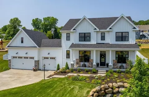 4749 Daybreak Ct, Middleton, WI 53562