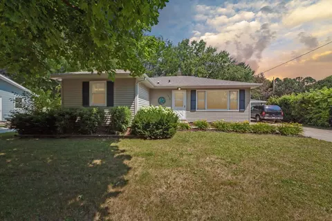 1914 Linden Ave, Janesville, WI 53548