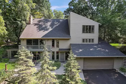 8640 Airport Rd, Middleton, WI 53562