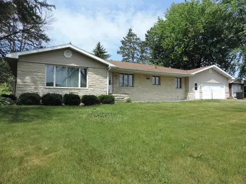 s8381 Wisconsin 23, Loganville, WI 53943