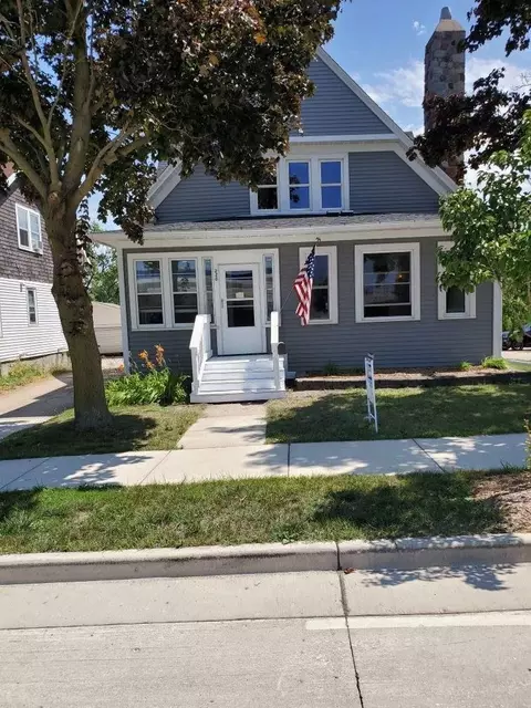 220 S Main St, Lake Mills, WI 53551