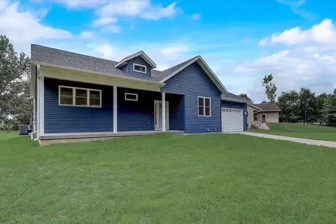 N6722 Turtle Lane, Pardeeville, WI 53954