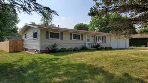 1906 Mills St, Black Earth, WI 53515