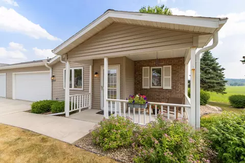 1500 15th St #30, Baraboo, WI 53913