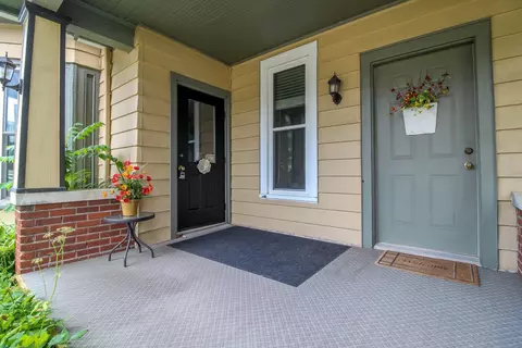 120 E Main St, Cambridge, WI 53523