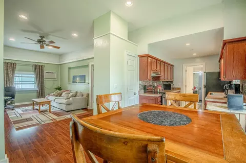 5121 Glen Rd, Mcfarland, WI 53558