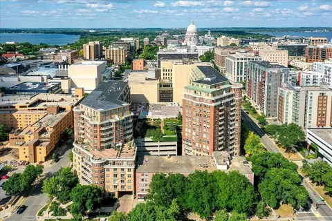 360 W Washington Ave #1112, Madison, WI 53703