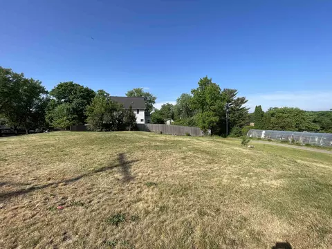 1047 Elm St, Wisconsin Dells, WI 53965