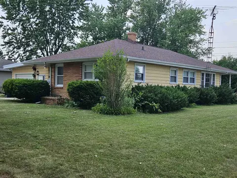 1435 Tamarack Ln, Janesville, WI 53546