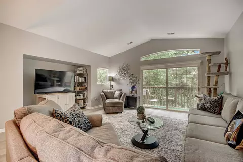 500 S Edwards Blvd #15, Lake Geneva, WI 53147