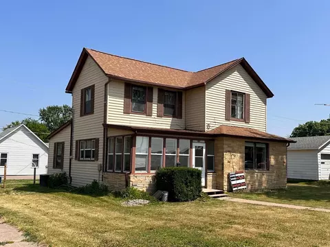 120 N Washington St, Cuba City, WI 53807