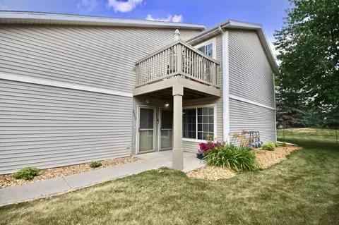 2310 Turnberry Ct, Beloit, WI 53511