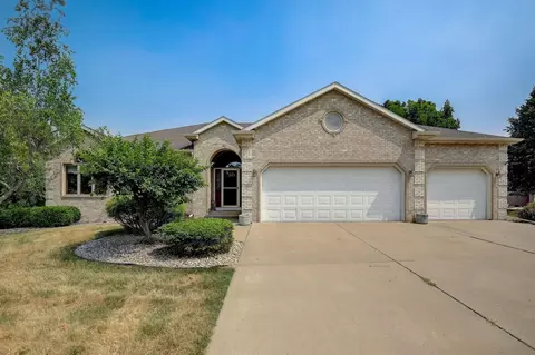 1808 Athens Ct, Waunakee, WI 53597