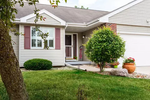 536 Kensington Sq, Stoughton, WI 53589