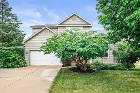421 Military Ridge Dr, Verona, WI 53593