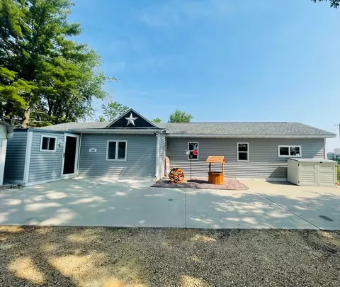 306 Blaine St, Rewey, WI 53580