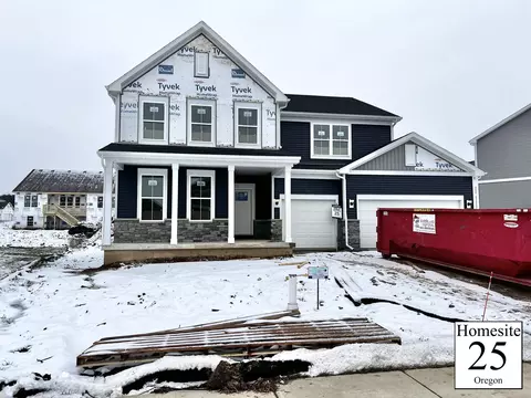 1074 Oregon Parks Ave, Oregon, WI 53575