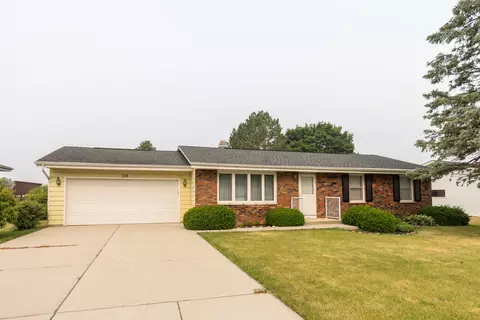215 Westridge Rd, Janesville, WI 53548