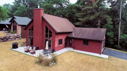 1137 Grand Pines Cir, Wisconsin Dells, WI 53965