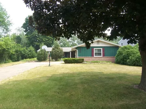2119 Bootmaker Dr, Beloit, WI 53511