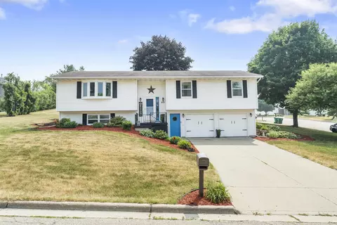 601 Spellman St, Mount Horeb, WI 53572