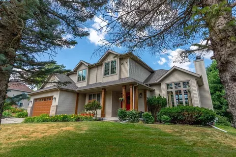 308 Military Ridge Dr, Verona, WI 53593