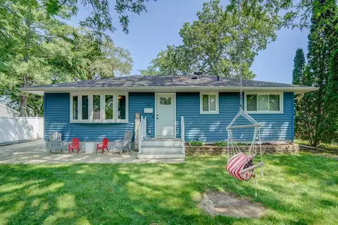112 Acacia Ln, Monona, WI 53716
