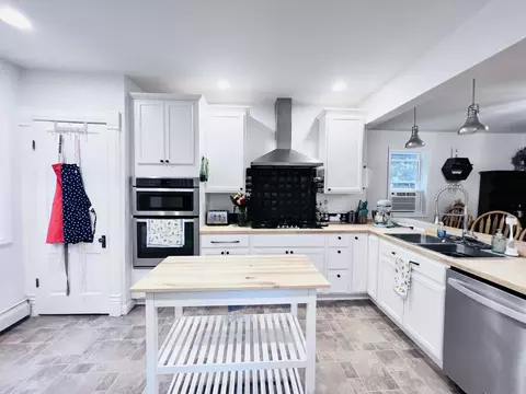 329 Park Ave, Beaver Dam, WI 53916