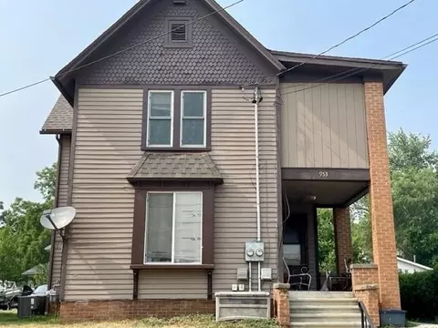 953 Vernon Ave, Beloit, WI 53511