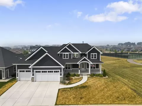 1033 Galway Ave, Waunakee, WI 53597