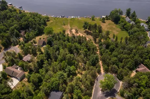 864-866 Sheffield Ct, Nekoosa, WI 54457