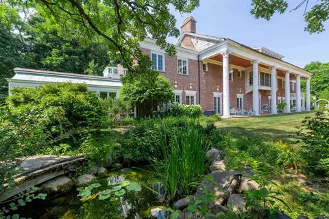 6048 S Highlands Ave, Madison, WI 53705