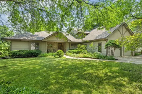 14 Pebble Beach Cir, Madison, WI 53717