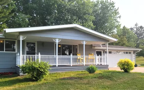 703 Conner St, Viroqua, WI 54665
