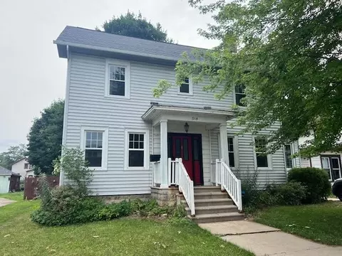 314 N Chatham St, Janesville, WI 53548