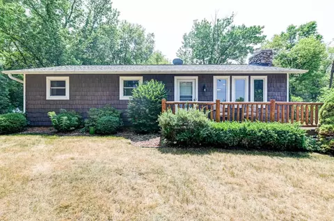 e13077 County Road West, Baraboo, WI 53913
