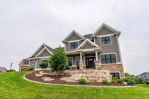 1038 Brynhill Dr, Oregon, WI 53575