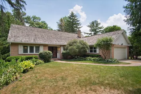 1107 Wellesley Rd, Madison, WI 53705