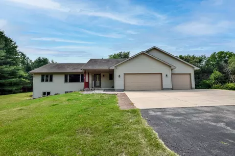 w13271 Klamer Road, Lodi, WI 53555
