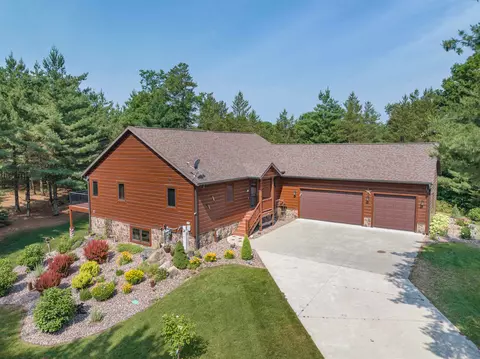 n8085 Baileys Boulevard, New Lisbon, WI 53950