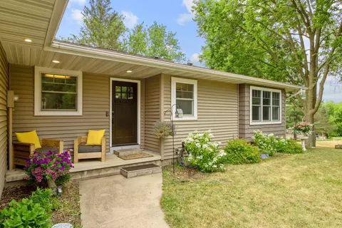 115 Cedar Cir, Poynette, WI 53955