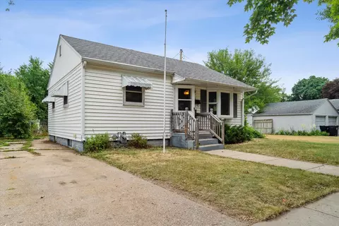 731 Jean Ellen Dr, Beloit, WI 53511