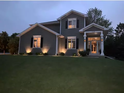 235 Lynne Trl, Oregon, WI 53575